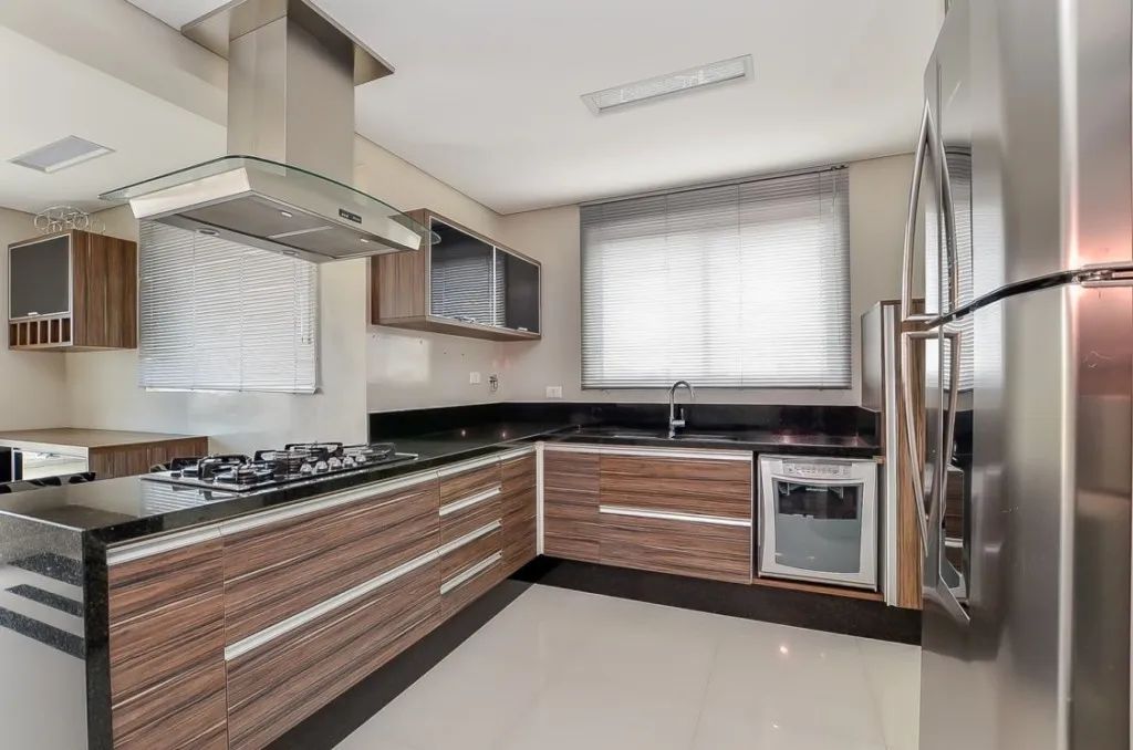 COBERTURA DUPLEX NO MERCÊS | ESPAÇO, CONFORTO E EXCLUSIVIDADE - 3 SUÍTES - EDIFÍCIO VANCOU