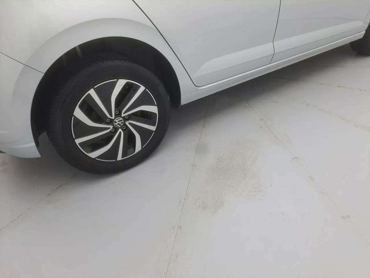 Volkswagen Polo Highline 170 TSI 1.0 Flex 12V Aut., foto 14 de 18