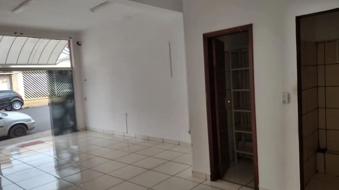 Casa com ponto comercial - Foto 3