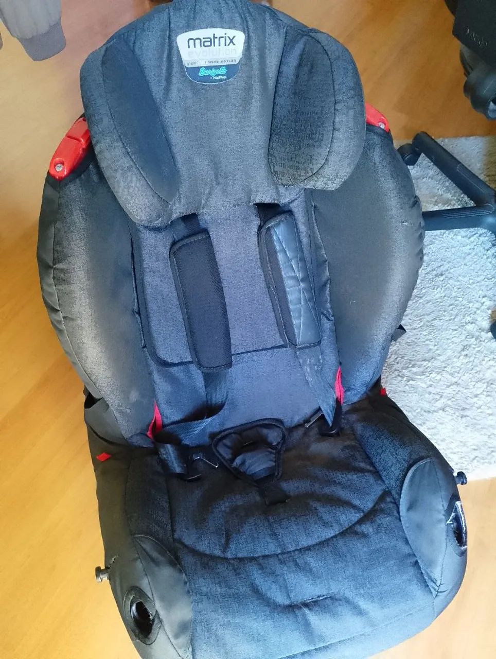 Cadeirinha de carro Matrix evolution  Burigotto