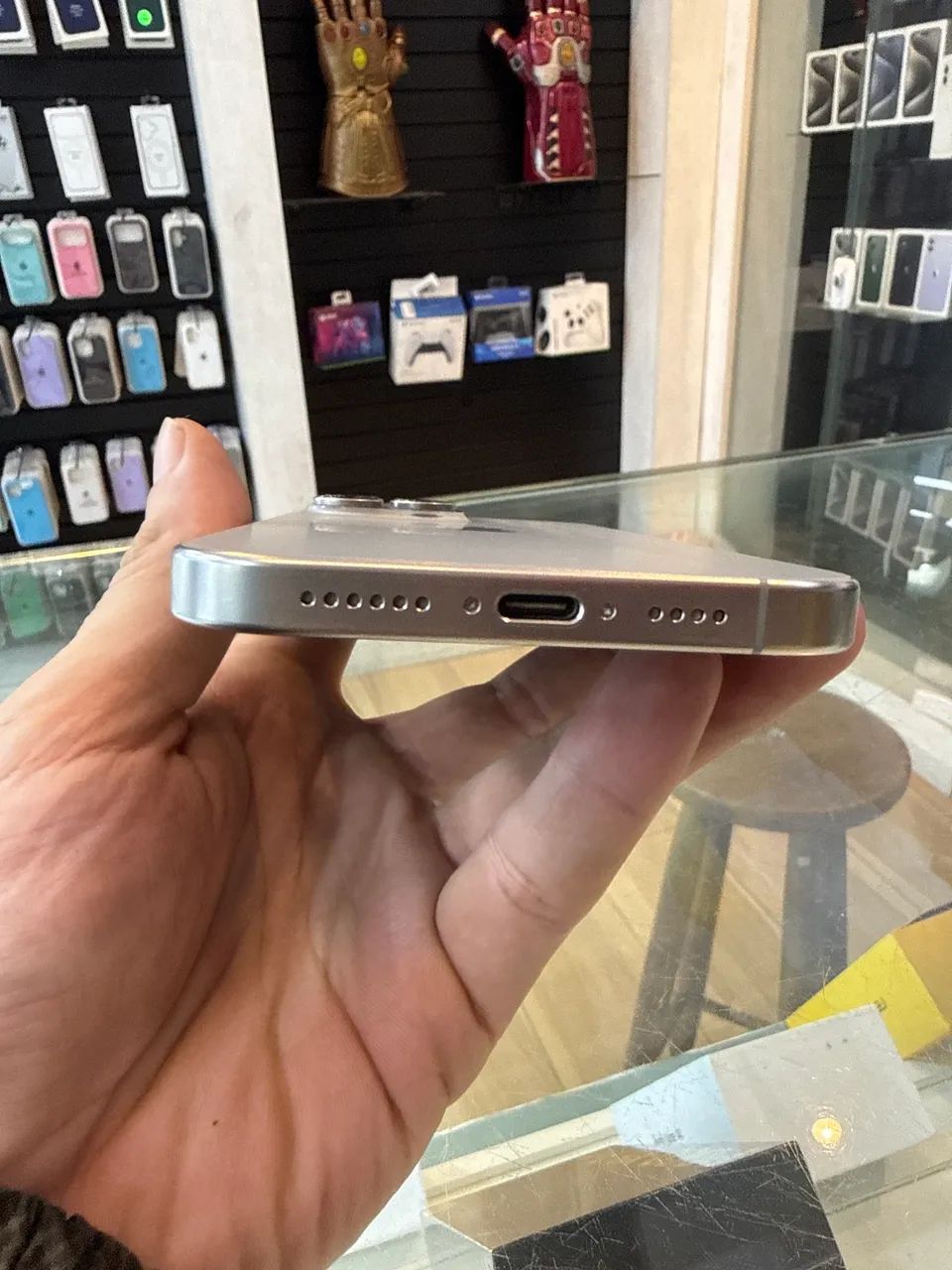 Iphone 16 Pro Max 256 semi Bateria 93% - com garantia  - Foto 2