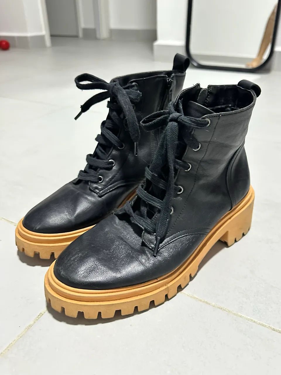 Coturno Preto Chunky com Solado Tratorado - Foto 4