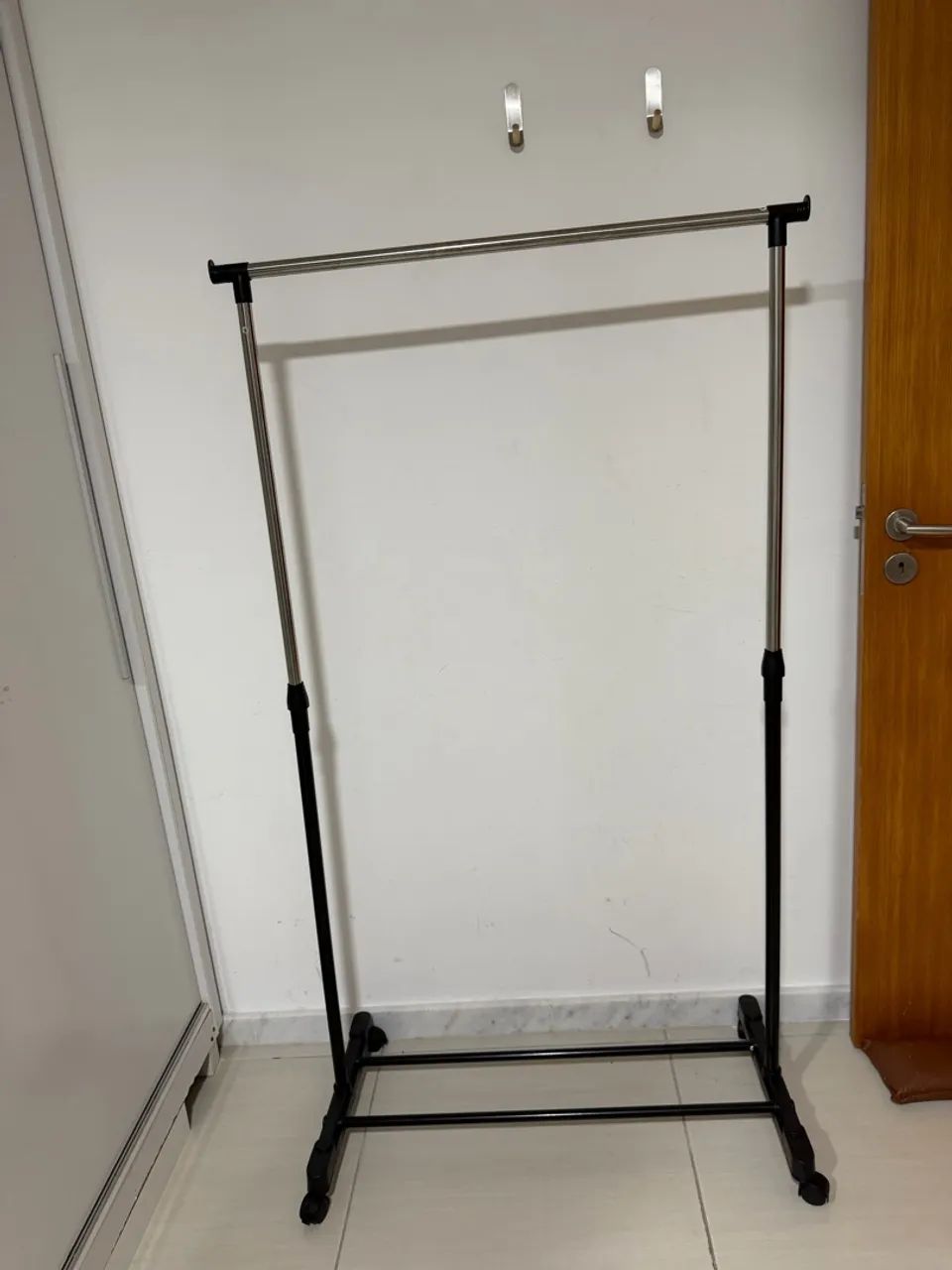 Arara de roupa  - Foto 2
