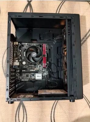 PC GAMER sem fonte - Foto 2