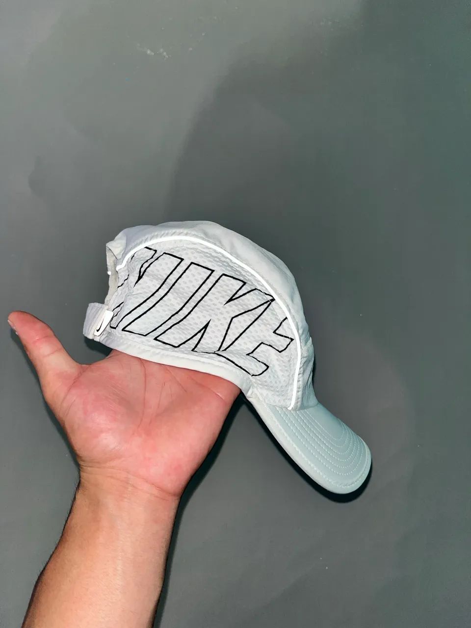 Boné Nike AW84 refletivo 