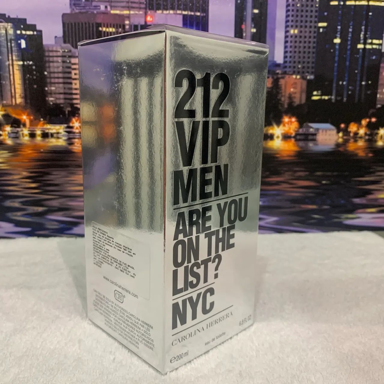 212 VIP Men Eau de Toilette 200ml - Novo e com Selo Adipec - Foto 2