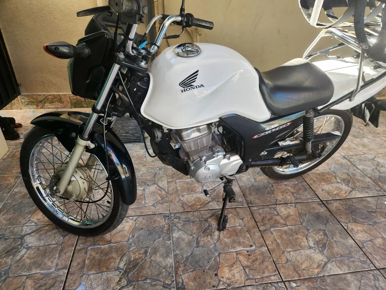 Moto semi nova  - Foto 5