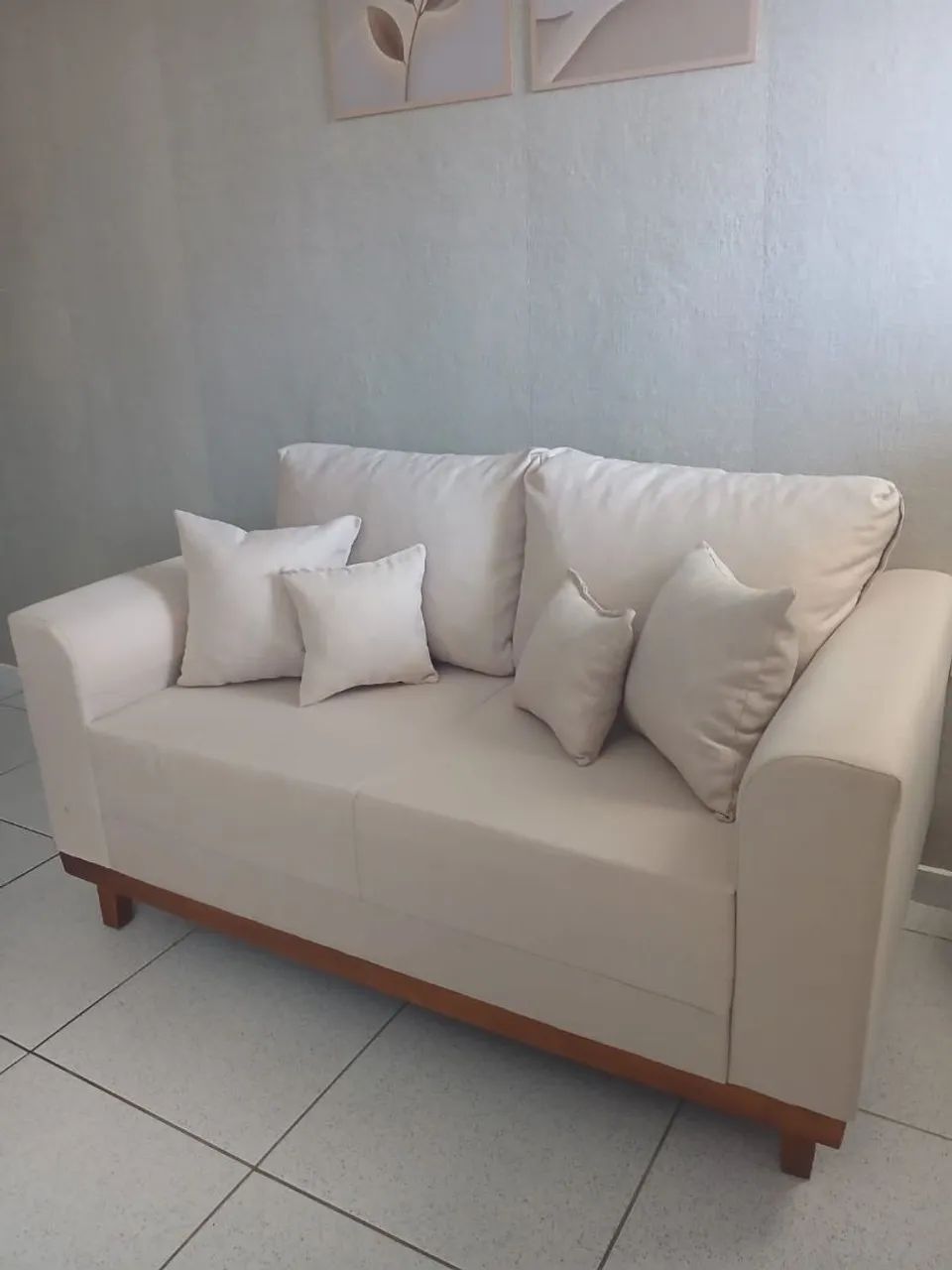 Sofá beny 2 lugares todo em linho. - Foto 2