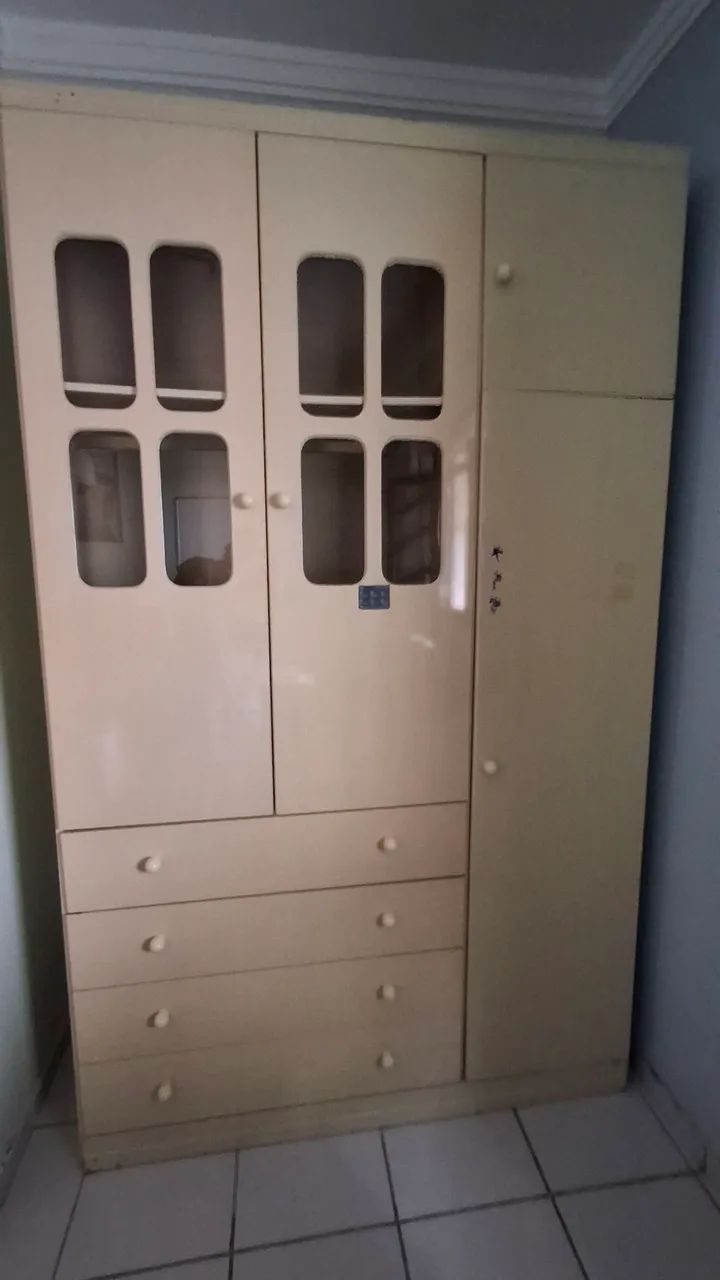 Vendo guarda-roupa infantojuvenil 