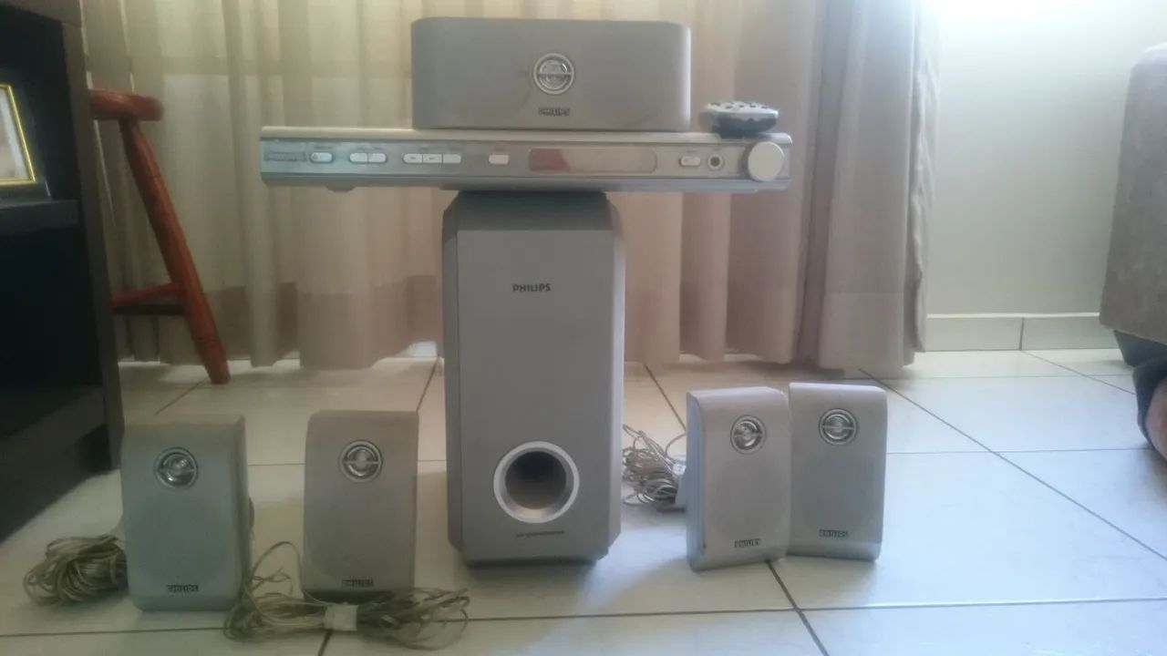 Home Theater Philips LX600