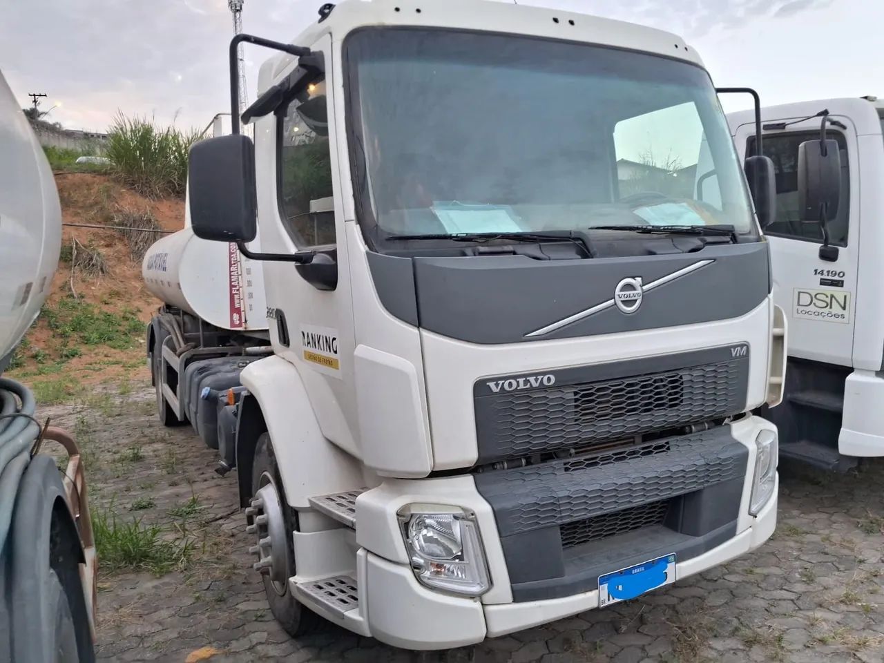 VOLVO VM 220 4x2 2p (diesel) (E5)
