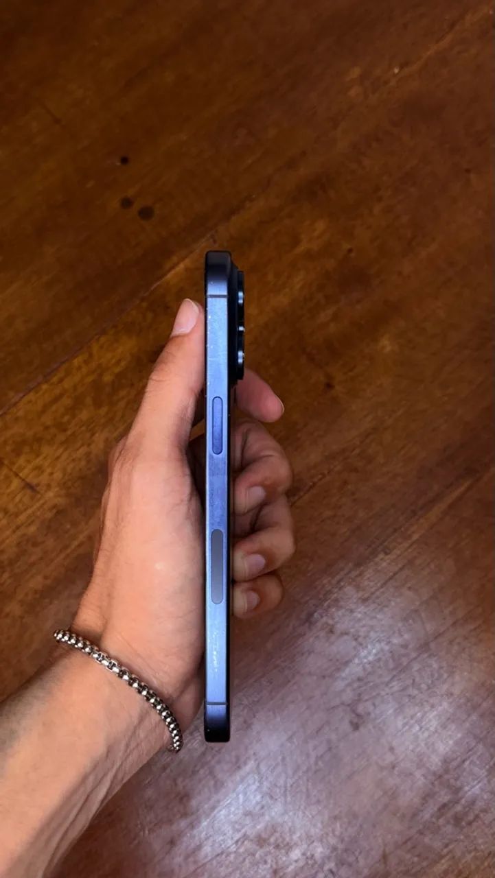 Iphone 15 PRO MAX - 256gb - Foto 3
