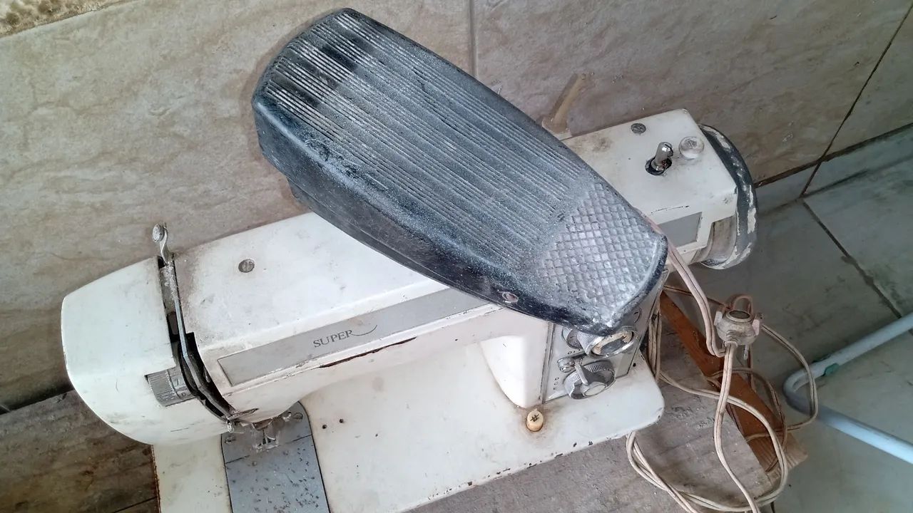 Máquina de costura para concerto  - Foto 3