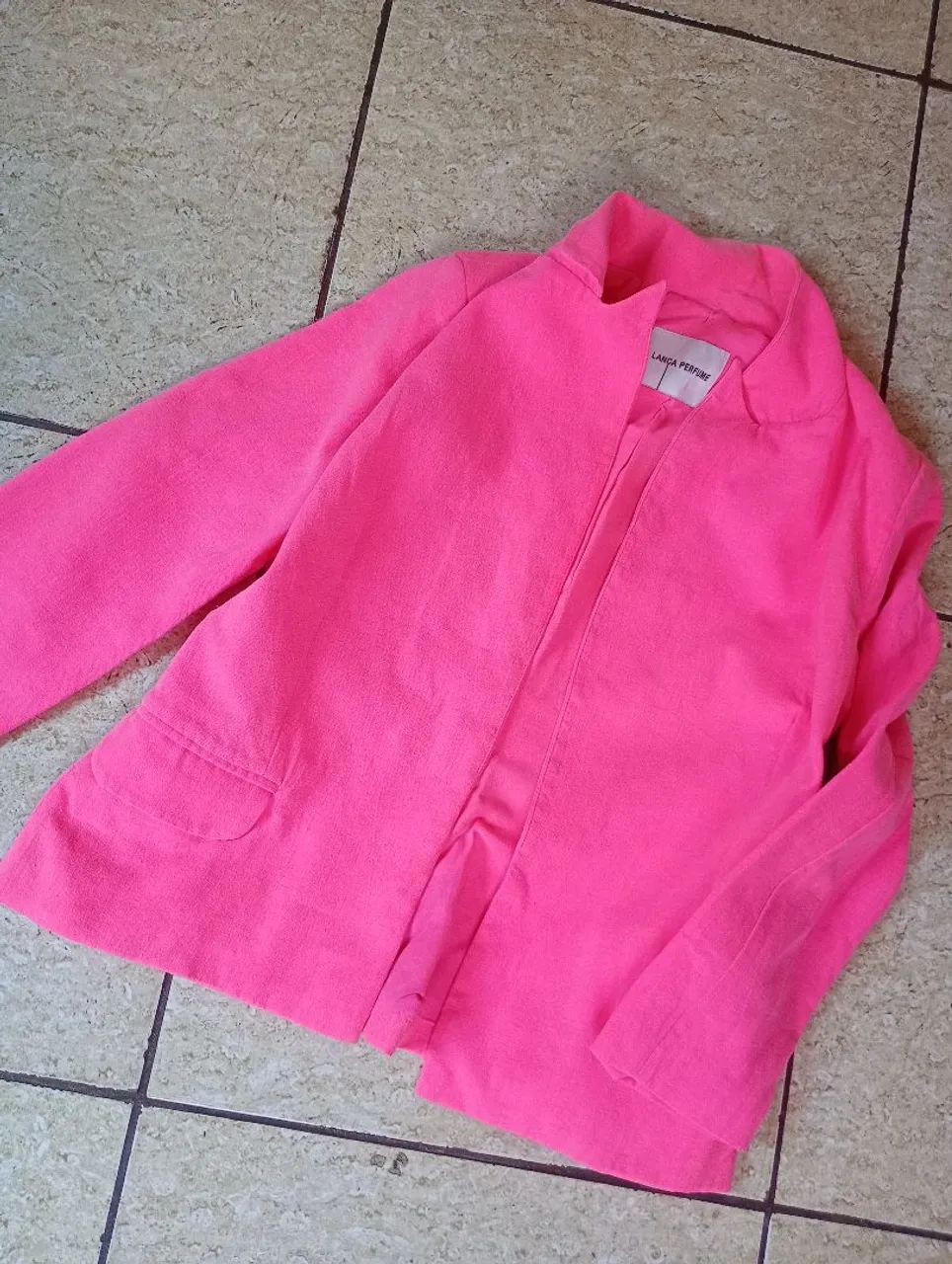 Blazer Lança Perfume - Foto 2