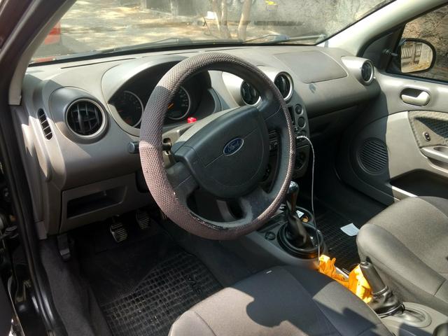 Ford fiesta 2005 - Foto 2