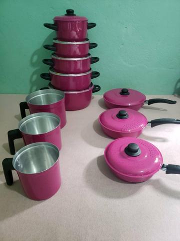 Conjunto de panelas leiteiras e frigideira - Foto 2