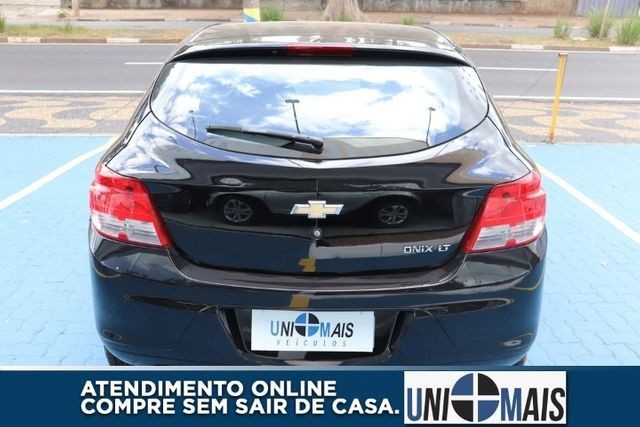 Onix Lt 2015 Completo Impecavel Baixa kilometragem Apenas 32.900 Financia/Troca Ljc - Foto 5