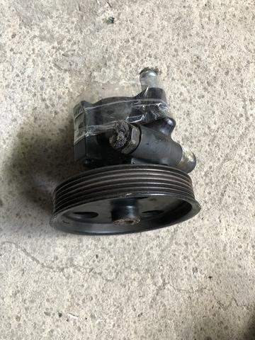 Bomba do hidráulico Renault sandero/ Duster 1.6