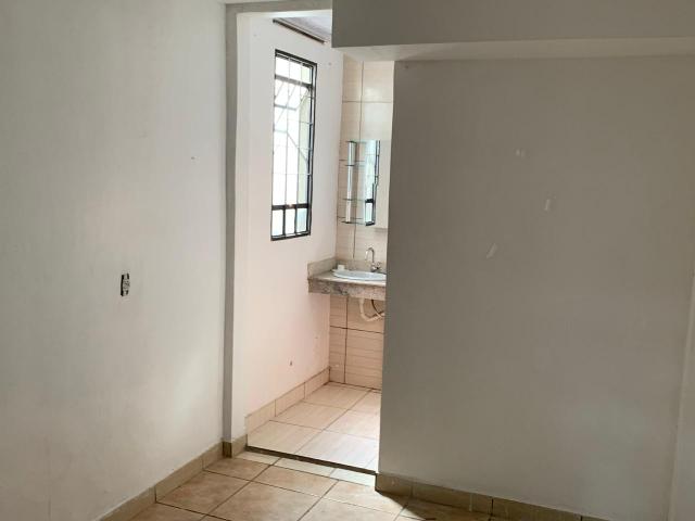 Vendo casa a 7 minutos do shopping buriti em Goiânia - Foto 10