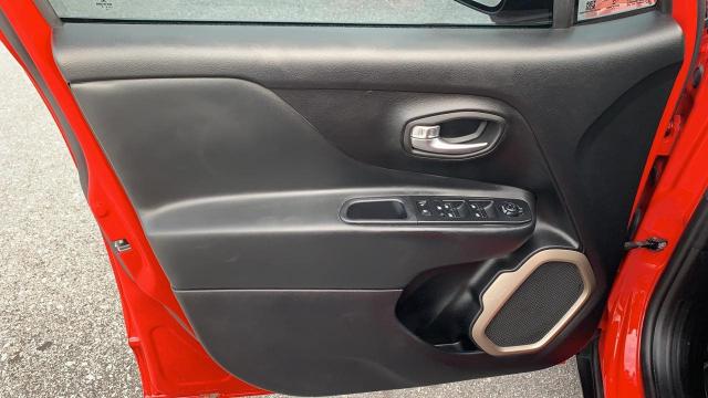 RENEGADE 2017/2017 1.8 16V FLEX LIMITED 4P AUTOMÁTICO - Foto 12