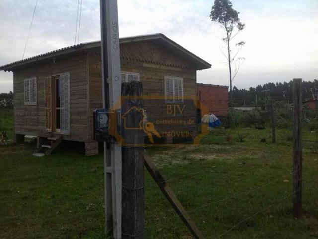 casa mista no bairro paraíso, em Passo de Torres, sc.