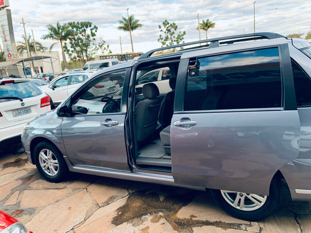 MAZDA MPV MINIVAN AUT 2005 - 772461698 | OLX