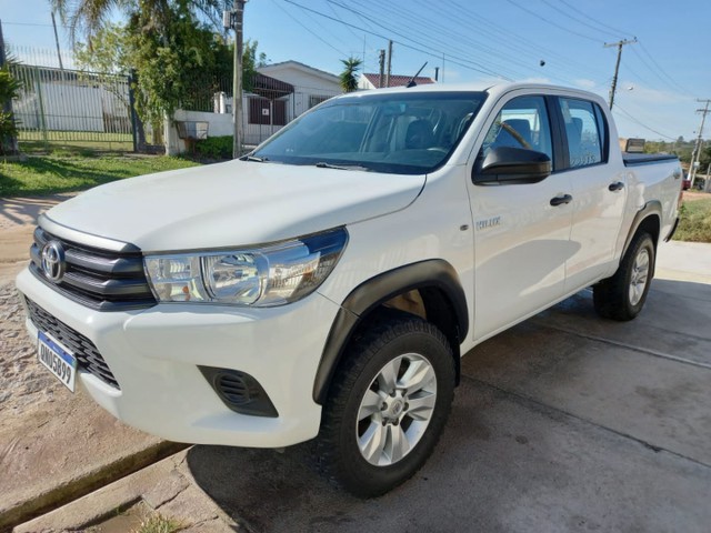 VENDO HILUX 4X4 DIESEL