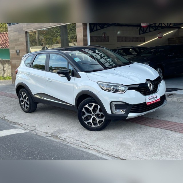 RENAULT CAPTUR INTENSE 1.6 AUTOMÁTICA