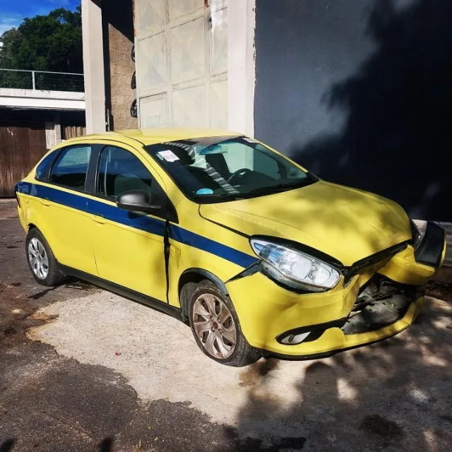 peças fiat grand siena sucata baixada completo baixa km motor cambio bancos lataria
