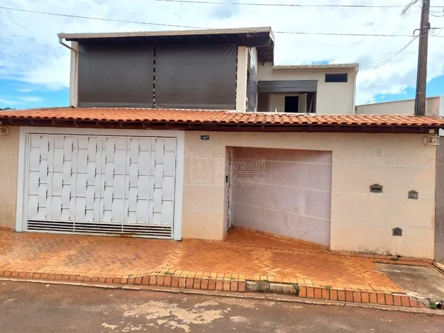 Venda de Casas / Sobrado na cidade de Santa Lucia