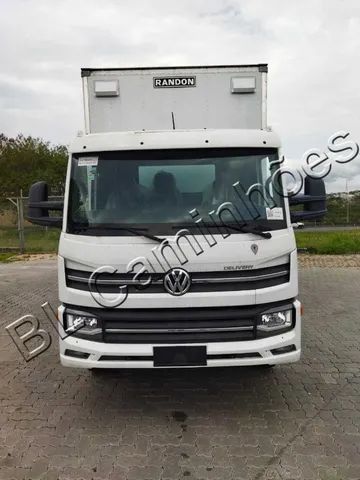 VW 11-180, Ano 2023, C/ Baú, C/ 333 Km rodados. - Foto 2