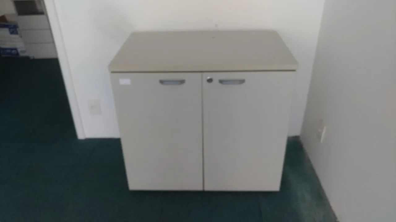 Armário baixo 2 portas, em Mdf, tenho 13u iguais, bom estado. E outros. - Foto 3