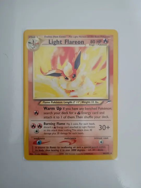 Carta Pokémon Light Flareon - NM EUA (46/105)