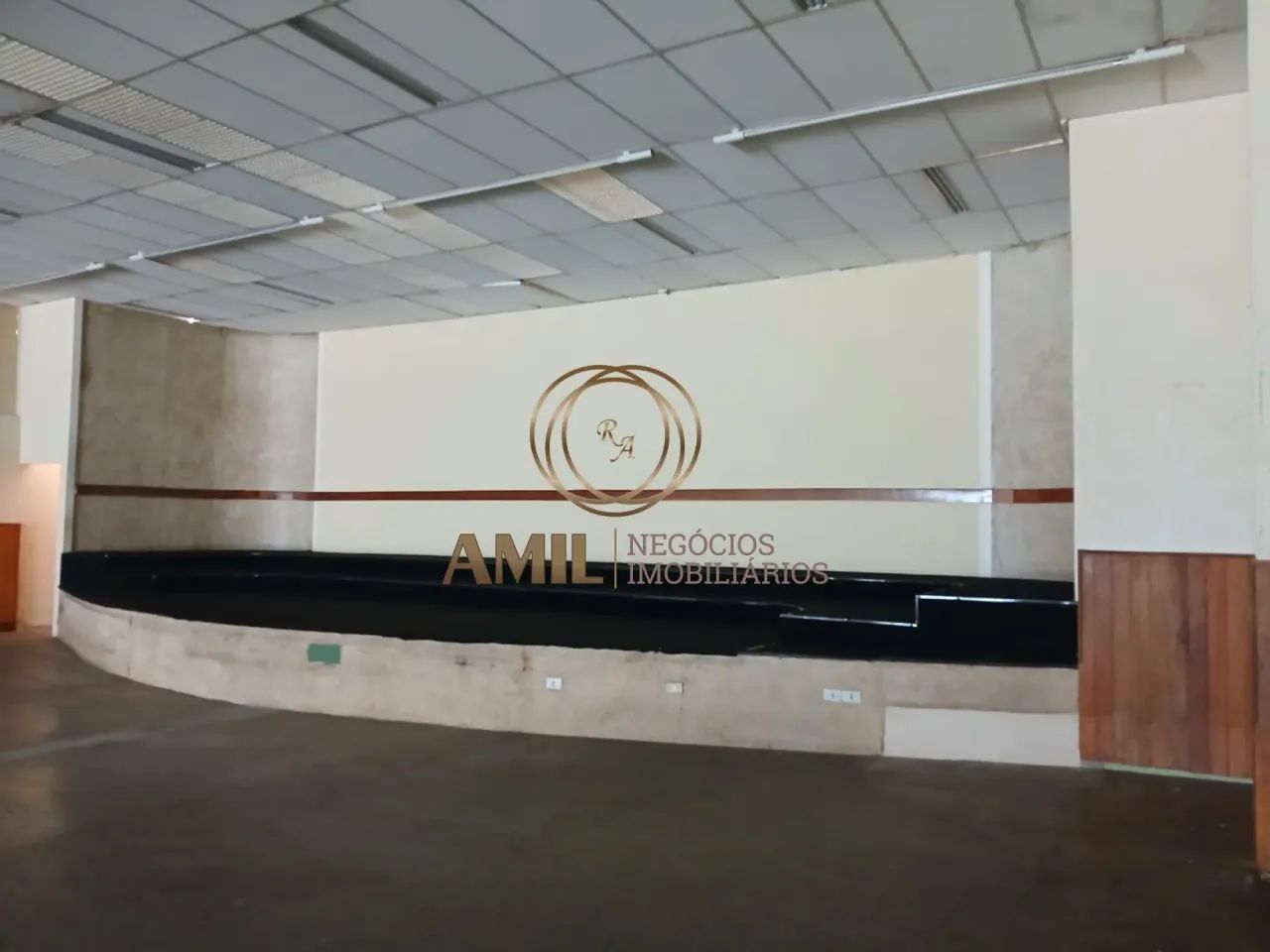 LJC RA AMIL Aluga Galpão Comercial 640m² na região central de São José dos Campos - SP - Foto 6