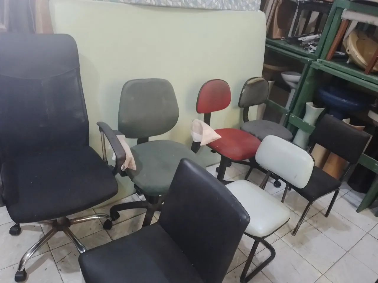 Cadeiras para escritório  40$ cada.  - Foto 4