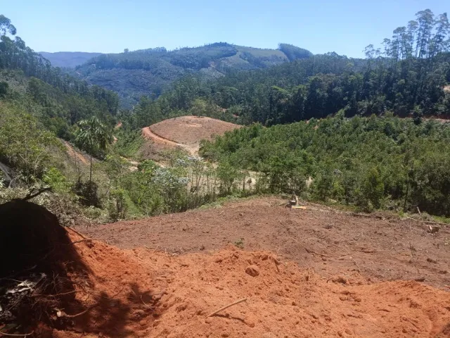 Vendo terreno com 8,5 Alqueires (41 hectares) nas Montanhas Capixabas.