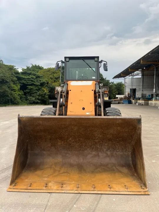 Pá carregadeira Case W20E 2011 - Foto 6