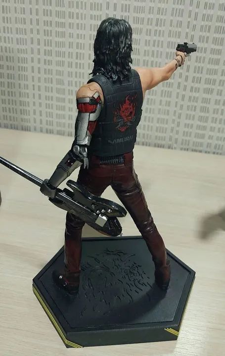 Figura Jogo Cyberpunk 2077 Johnny Silverhand Dark Horse - Foto 3