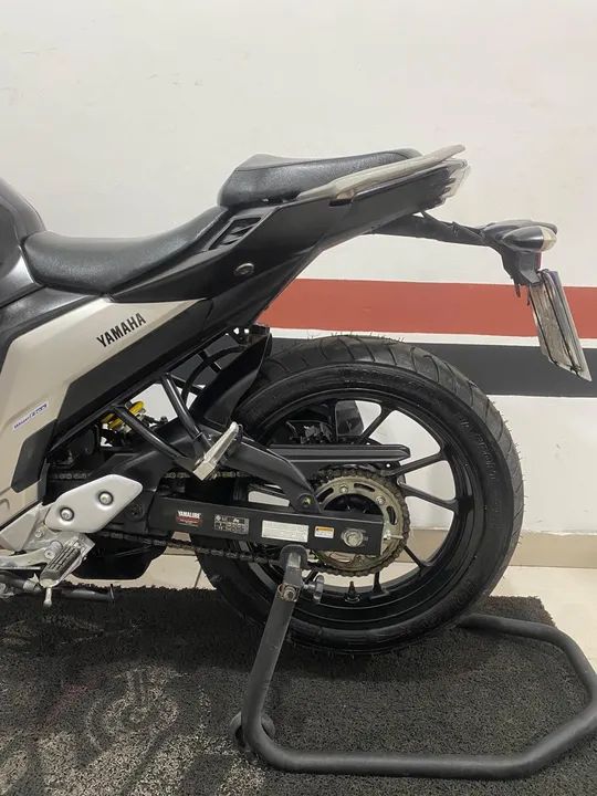 FAZER 250c 2023  MUITO NOVA ( DIVIDO EM 21 VEZES NO CARTÃO ) - Foto 9