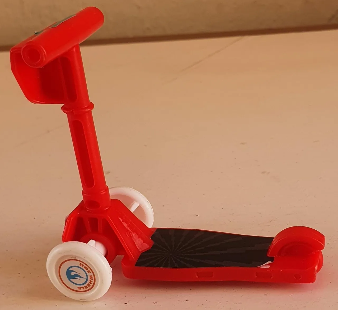 Patinete Hot Wheels