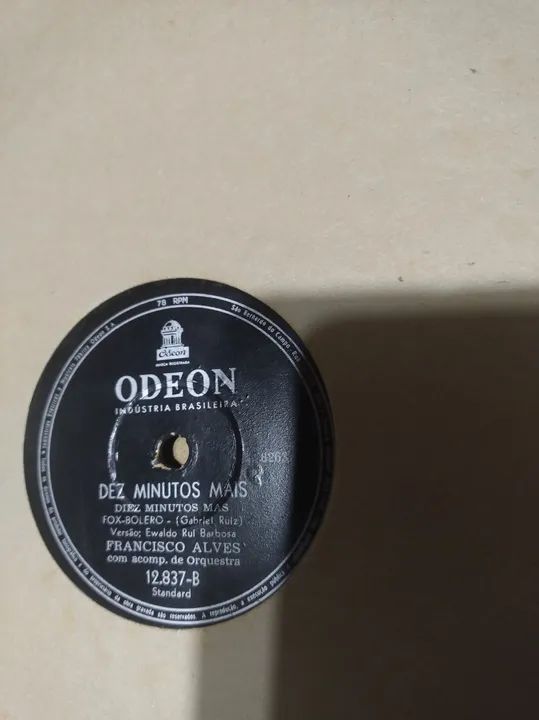 12 disco de vinil com álbum  - Foto 4
