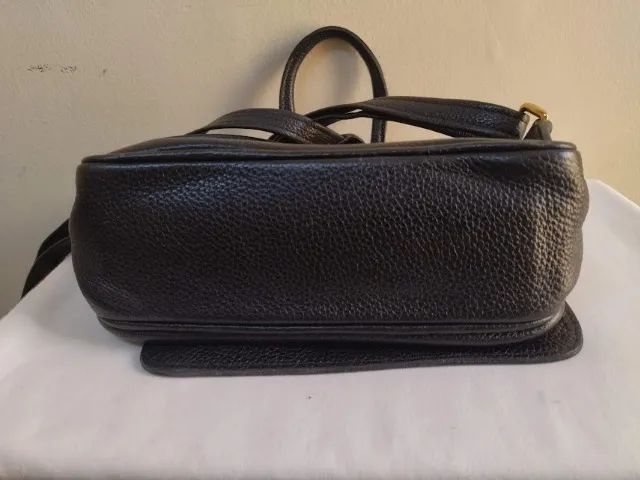 MOCHILA PRETA FEMININA DE COURO LEGÍTIMO MARCA REI DIJON - Foto 6