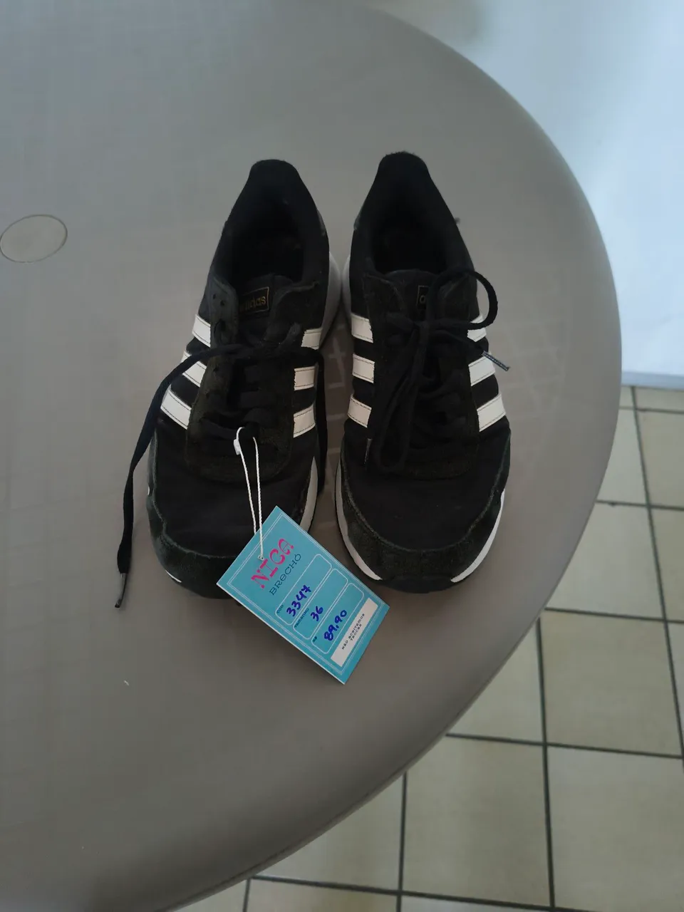 Tênis Adidas Infantil - Tamanho 36