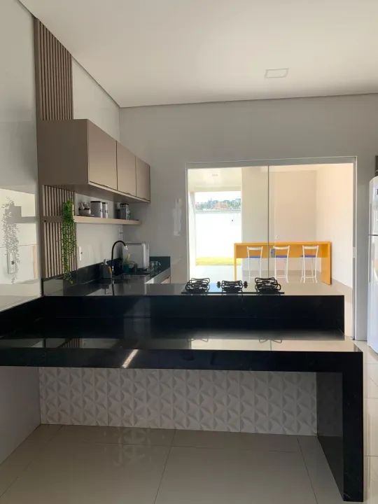 CASA NO CHÁCARAS CAIÇARAS. TERRENO COM 465M2 E 190M2 DE CONSTRUÇÃO