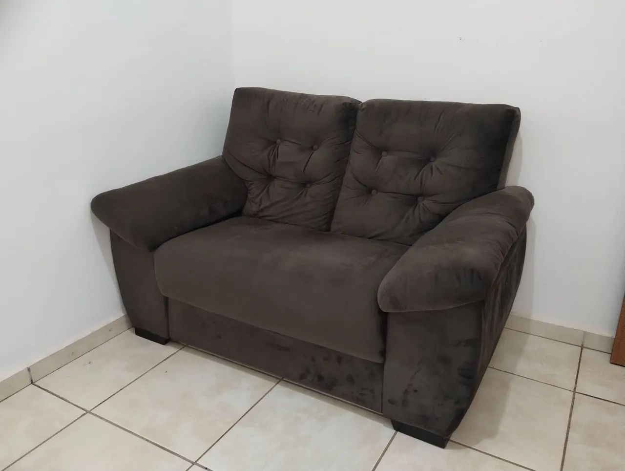 Sofá dois lugares