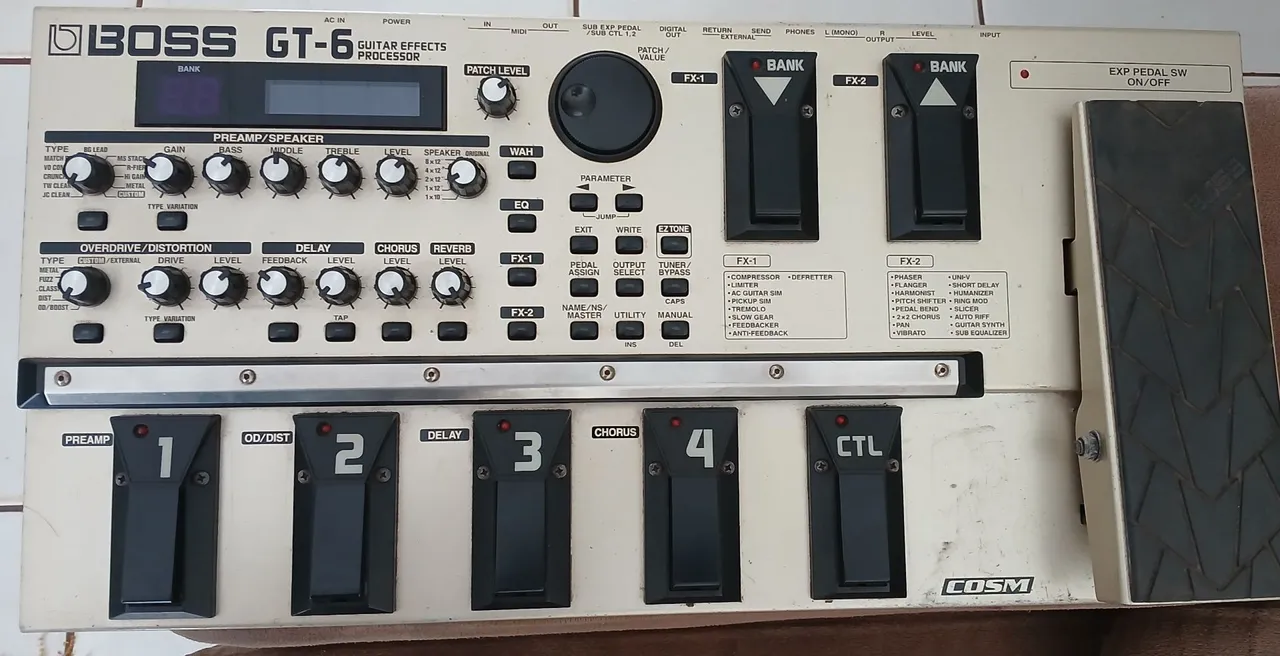BOSS GT-6 Guitar Effects Processor