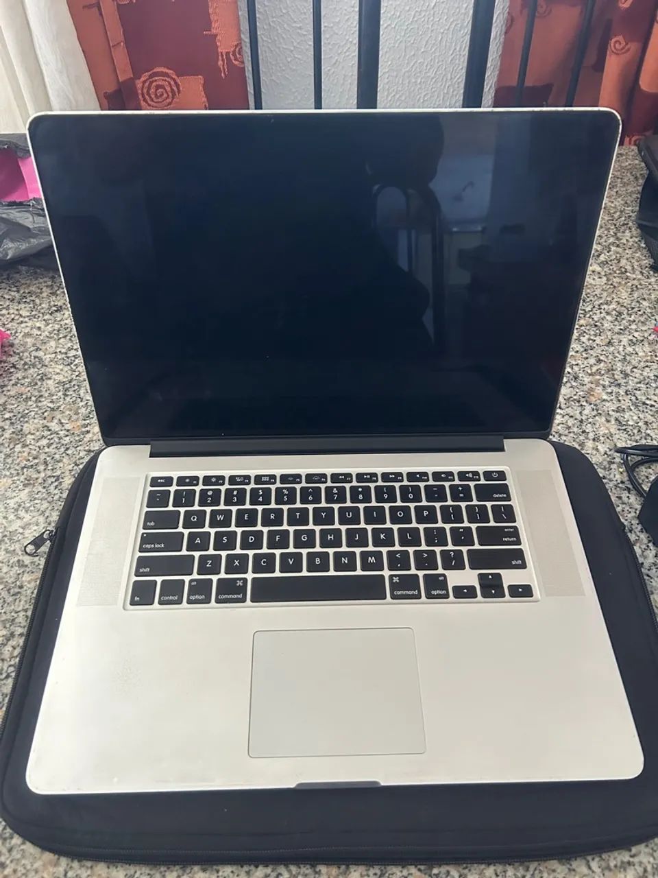 MacBook Pro Retina 15-inch Mid 2014 Intel Core i7 - Foto 2