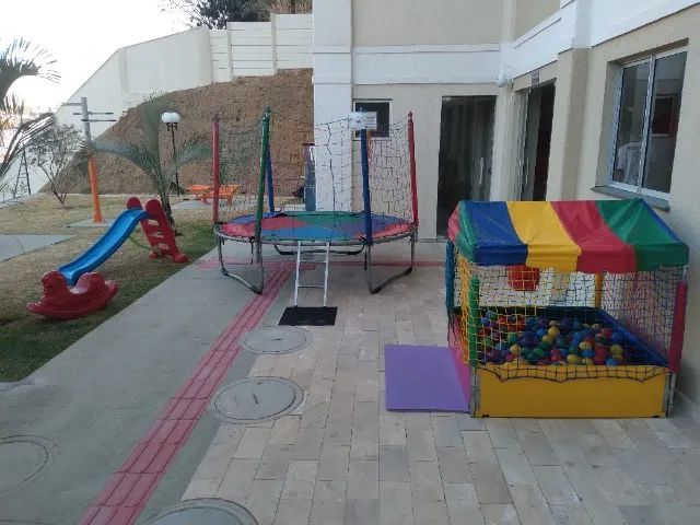 Locação de brinquedos - cama elástica e KIT de brinquedos