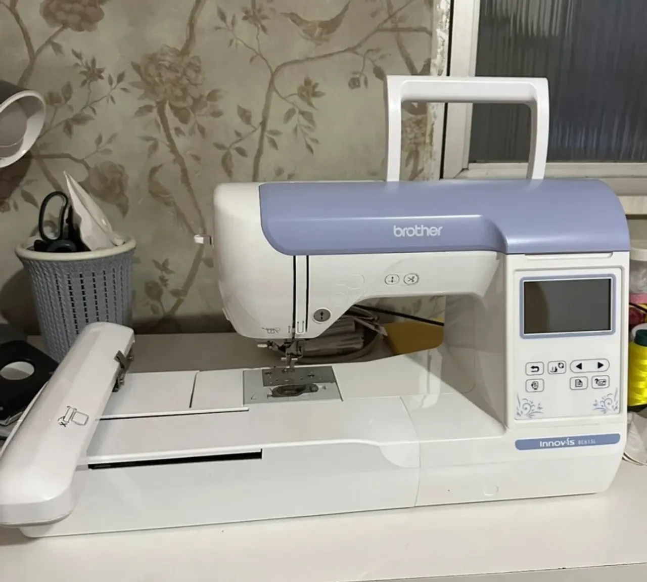 Máquina de Bordar Brother Profissional