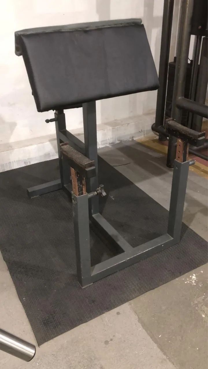 Banco para rosca scott sentado com suporte de barra, troca ou